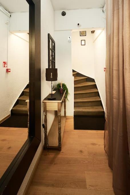 Studio-Balcon Center Of 蒙斯 外观 照片